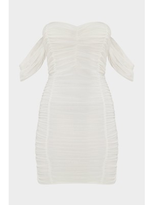 Açelya Okcu Drape Detaylı Straplez Tül Elbise