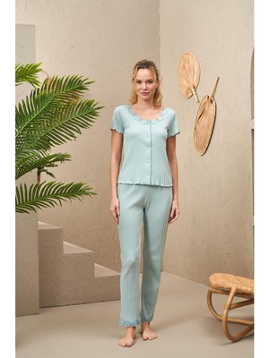 Pjs 25192 Kadın Yuvarlak Yaka Düğmeli Dantel Detaylı Pijama Takım