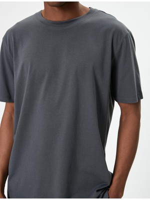 Koton Basic Tişört Slim Fit Bisiklet Yaka Kısa Kollu Pamuklu
