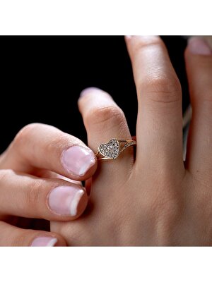 Vianto Jewellery Parıldayan Sevginin Simgesi: 925 Ayar Kadın Gümüş Kalpli Yüzük