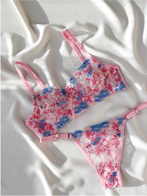 La Linaa Violet Çiçek Desenli Kadın Tanga ve Sütyen Takımı Rahat Kullanım için %80 Polyamid %20 Elastan