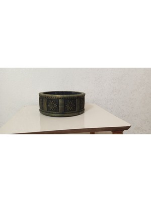 Doğa Garden Gold Desenli Eskitme Beton Saksı 23*10 cm Suya Karşı 50 Yıl Garantili