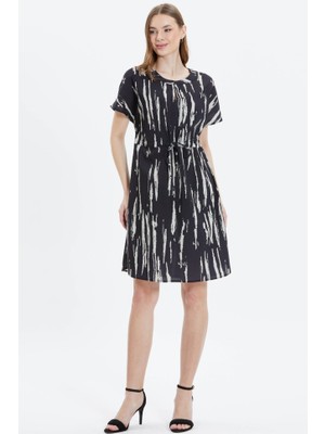 Selen Giyim Hakim Yaka Düşük Kol Beli Büzgülü Desenli Elbise
