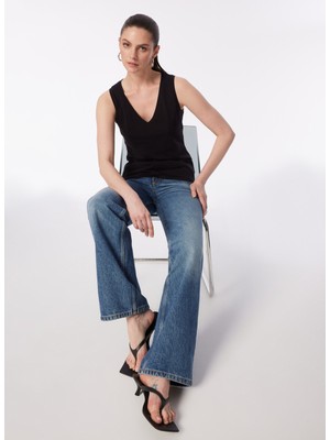 Sisley V Yaka Siyah Kadın Atlet 3I1XLH00S