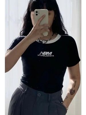 Köstebek Siyah Ekru Yakalı Nbm Kısa Kollu Crop T-Shirt