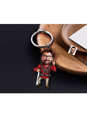 Bk Gift Kişiye Özel Gezgin Karikatürlü Ahşap Anahtarlık-1 Sevgiliye Hediye, Arkadaşa Hediye, Doğum Günü Hediyesi