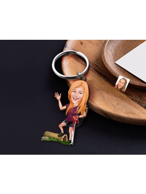 Bk Gift Kişiye Özel Gezgin Karikatürlü Ahşap Anahtarlık-2 Sevgiliye Hediye, Arkadaşa Hediye, Doğum Günü Hediyesi