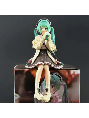 Zigver Anime Miku 16cm Elbise Tutan Süt Çay Modeli Oyuncak Hediye Koleksiyonu Action Figur