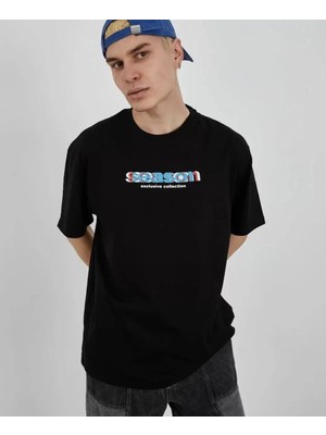 Tarz Yeri  Bisiklet Yaka Baskılı Oversize T-Shirt - Siyah