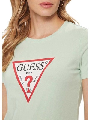 Guess Kadın Original Üçgen Logolu Yeşil T-Shirt