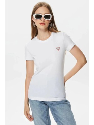 Guess Kadın Mini Üçgen Logolu Beyaz T-Shirt