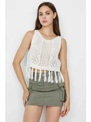 Select Moda Kadın Etek Ucu Püsküllü Örgü Crop Top