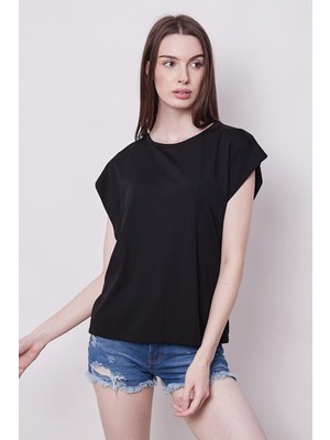 Jument Şık Likralı Span Kumaş Kolsuz Geniş Sıfır Yaka Düşük Omuzlu Basic Tshirt Bluz-Siyah