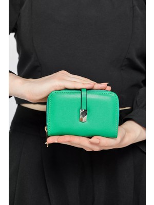 Julude Yeşil Mıknatıs Kapaklı Kadın Cüzdan P-00011646