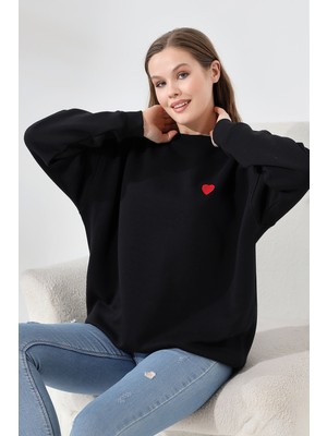 Endies Kalp Nakışlı Şardonlu Bisiklet Yaka Oversize Sweatshirt 21621 Siyah