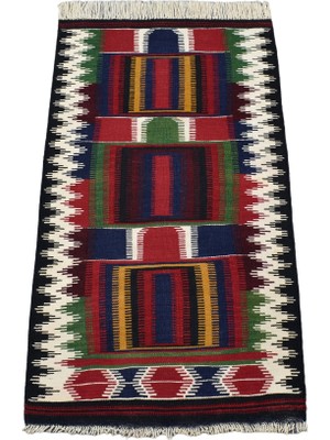 Zehra Abla Halı El Dokuma Seccade Otantik Elegant Karapınar Yün Kilim 5045