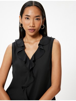 Koton Kolsuz Fırfırlı Şifon Bluz V Yaka