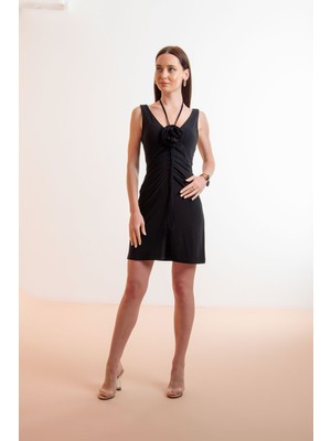 Laranor V Yaka Gül Detay Tasarım Büzgülü Elbise (Gündüz/gece Şıklığı) 48 - Siyah