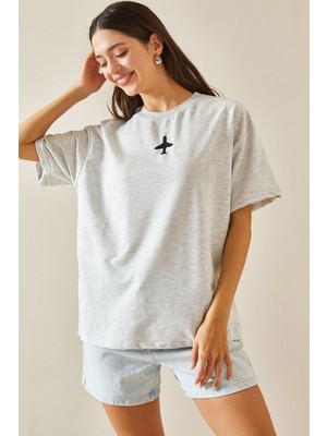 Xhan Gri Bisiklet Yaka Yazılı Oversize Tshirt 5YXK1-48701-03