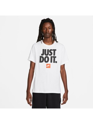 Nike Sportswear Erkek Beyaz Günlük T-SHIRT.100