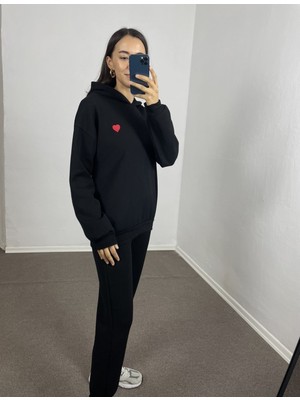 Myrum Butik Siyah Kalp Nakışlı Oversize Sweatshirt M