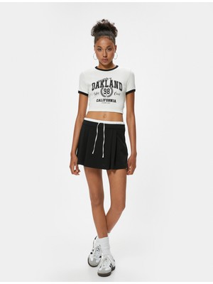 Koton Crop Tişört Kolej Baskılı Slim Fit Bisiklet Yaka