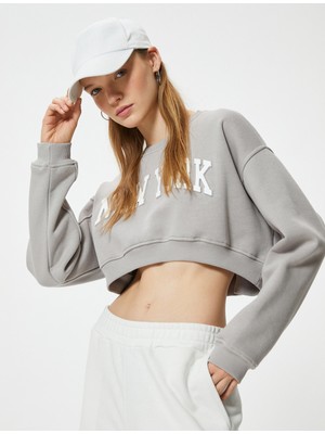 Koton Crop Oversize Sweatshirt Kolej Baskılı Bisiklet Yaka