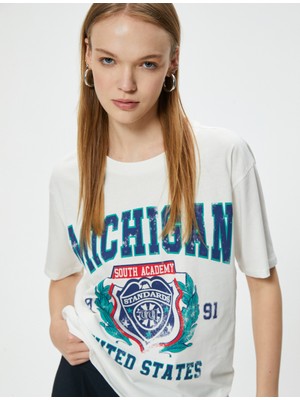 Koton Oversize Kolej Baskılı Tişört Bisiklet Yaka Kısa Kollu Pamuklu