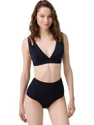 Siyah Üçgen Cut Out/Pencereli Bikini Üstü