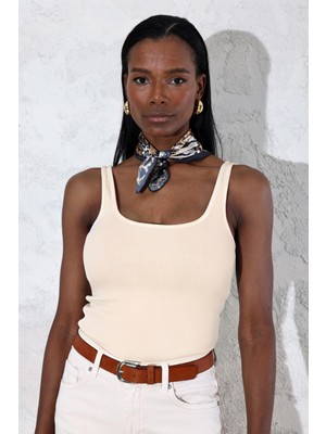 Yakamel Kadın Bej Fitilli Görünümlü Askılı Basic Esnek Yazlık Spor Atlet