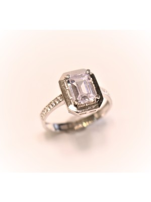 Güler Kuyumculuk Altın Baget Taşlı Yüzük