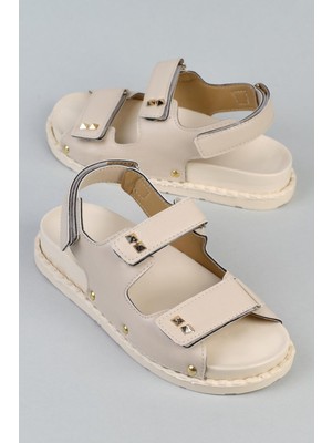 Shoetek Severina Kadın Sandalet  Bantlı Pimli Bej Deri