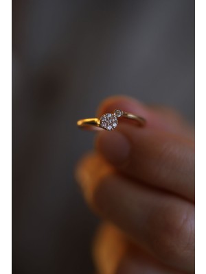 Yenigün Kuyumculuk 14 Ayar Altın Kadın Sarmal Taşlı Rose Yüzük