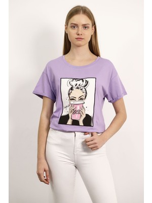 Lila Gabria Baskılı Yan Yırtmaçlı T-Shirt