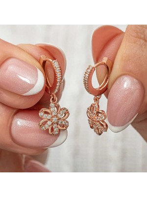 Serra Jewels ​Gümüş Sallantılı Rose Çiçek Kadın Küpe