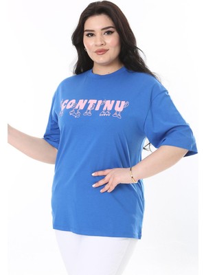 Şans Kadın Büyük Beden Saks Pamuk Kumaş Ön Baskılı Kısa Kollu Bluz 65N38008