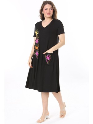 Şans Kadın Büyük Beden Siyah Nakış Detaylı V Yakalı Cepli Elbise 65N37962