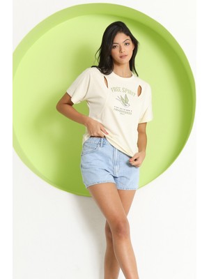 Quhox Kadın Cut Out Detaylı T-Shirt Ekru