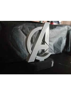 BYD3D Tekno Marvel Avengers Logo Standı, Avengers Logo Figürü, Avengers Masaüstü Biblo