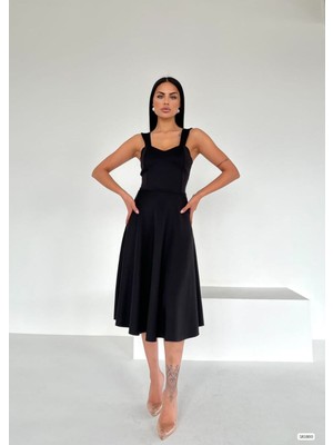 Rengamoda Kadın Kalın Askılı Scuba Kumaş Kloş Elbise (Renkli)