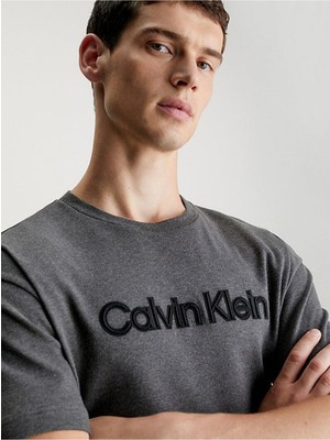 Calvin Klein Raısed Embroıdered Logo T-Shirt