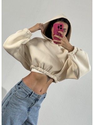 Minaaise Kutup Beyazı Kapşonlu Geniş Kesim Şardonlu Crop Sweatshirt 26260