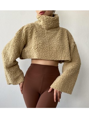 Minaaise Bej Balıkçı Yaka Crop Oversize Pelüş Sweatshirt 26252