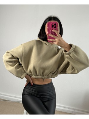 Minaaise Küf Yeşili Kapşonlu Geniş Kesim Şardonlu Crop Sweatshirt 26260