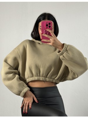 Minaaise Küf Yeşili Kapşonlu Geniş Kesim Şardonlu Crop Sweatshirt 26260