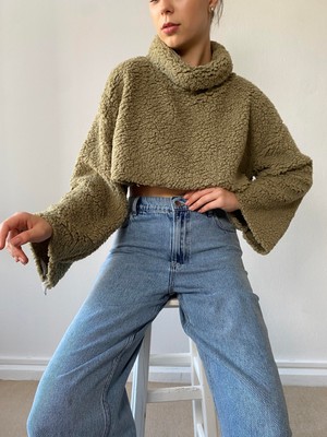 Minaaise Haki Balıkçı Yaka Crop Oversize Pelüş Sweatshirt 26252