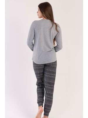 Vienetta Kadın Gri Uzun Kollu Yuvarlak Yaka Geyik Desenli Oval Etek Pamuklu Pijama Takımı Tam Kalıp