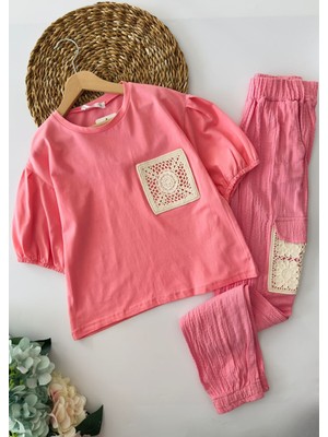 Miniğimin Cicileri Cep Örgü Dantel Detaylı Garson Boy Kız Takım - Mercan