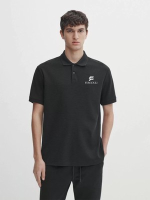 Tarz Yeri Yakası Düğmeli Yakalı Pike Baskılı T-Shirt Beyaz