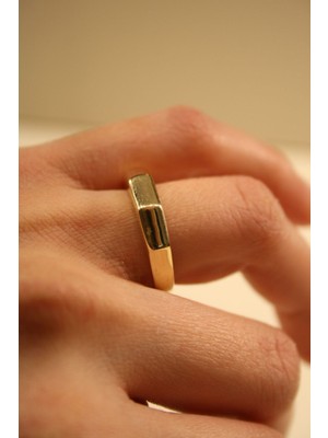 Yenigün Kuyumculuk 14 Ayar Altın Köşeli Kadın Yüzük